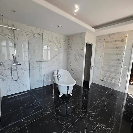 Luxury L'oranour Villa *