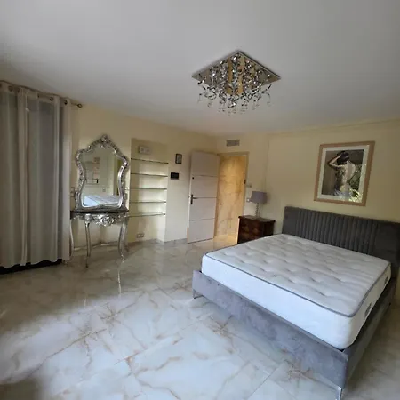 Luxury L'oranour Villa *